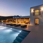 Stephanie With Heated Pool, By Red Windmill * Kalafati