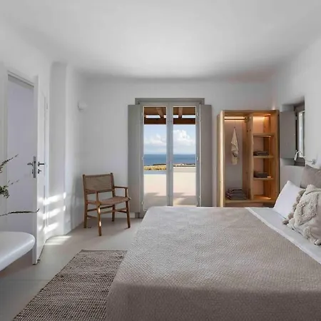 Stephanie With Heated Pool, By Red Windmill Villa *