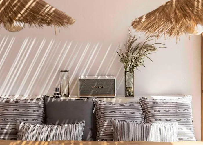 Вилла Stephanie With Heated Pool, By Red Windmill Калафатис