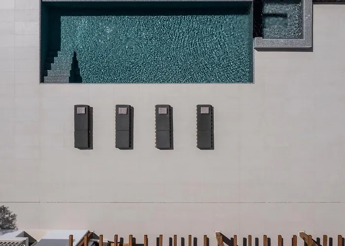 Stephanie With Heated Pool, By Red Windmill 别墅