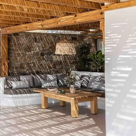 فيلة Stephanie With Heated Pool, By Red Windmill Mykonos Town