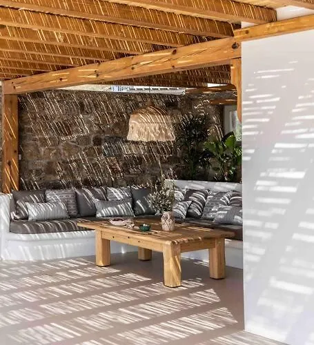 Βίλα Stephanie With Heated Pool, By Red Windmill Καλαφάτη