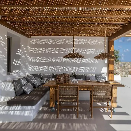 Stephanie With Heated Pool, By Red Windmill Vila *